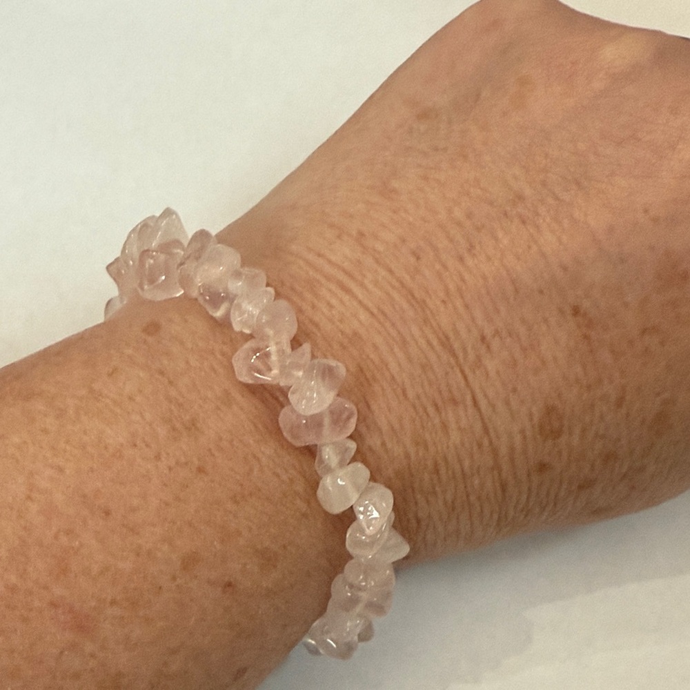 Rose quartz chip Bracelet